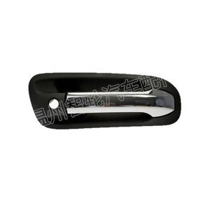 Manija de Puerta de Camión R56-1159 de Plástico Negro para Uso en Puertas de Vehículos Peterbilt - Product Image 1