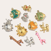 Breloques animales en émail en acier inoxydable, mignonnes, chien, chat, girafe, poisson, pendentifs, accessoires de bijoux DIY, breloques or et argent, vente en gros