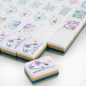 Juego de Mahjong de Alta Gama con Fichas Acrílicas de 4 Capas Color Verde Celadón, Diseño Nacional con Impresión a Color e Ilustraciones - Product Image 4