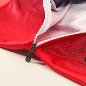T-shirt d'entraînement personnalisé pour le cyclisme, plusieurs options de col, matériaux variés, impression de logo personnalisée, respirant, coupe-vent, TISSU INNODATIONNEL - Product Image 4