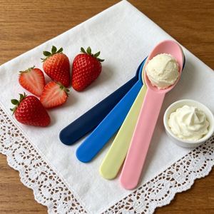 Cuillère à salade écologique de 6 pouces, vaisselle réutilisable, cuillère à glace en PP de qualité alimentaire colorée pour yaourt et fromage - Product Image 2
