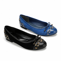 Chaussures de ballet à talon bas et bout rond pour femmes, style slip-on, avec détails œillets dorés, vente en gros OEM ODM, collections de marques fournisseurs, approvisionnement en vrac