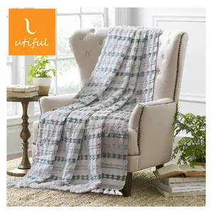 Bella coperta tessuta gioiello a righe in acrilico e poliestere con frange per divano