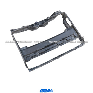 อะไหล่ถอดชิ้นส่วนท่อระบายอากาศหม้อน้ำสำหรับรถยนต์โรลส์-รอยซ์ โกสต์  ฝาครอบระบายอากาศหม้อน้ำพลาสติก - Product Image 3