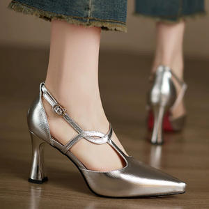 รองเท้าโลฟเฟอร์หนังพื้นนิ่มพรีเมียม สไตล์เจ้าสาว สวมใส่ง่าย แฟชั่นมาแรงปี 2026 ฤดูร้อน-ใบไม้ร่วง สไตล์ฝรั่งเศส แมรี่เจน ส้นสูงลำลอง - Product Image 1