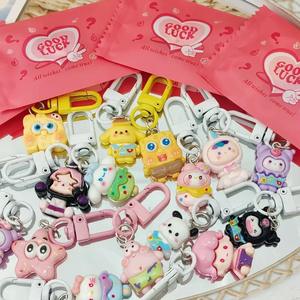 Llavero de Hello Kitty Sanrio, Paquete de Seis, Llaveros Bonitos al por Mayor, Se Pueden Usar en Teléfonos Móviles y Bolsos - Product Image 6