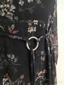 <span class=keywords><strong>Robe</strong></span> <span class=keywords><strong>longue</strong></span> en mousseline de soie <span class=keywords><strong>noire</strong></span> à imprimé floral pour femmes, fabriquée sur mesure, en polyester respirant, élégante et décontractée pour les vacances d'<span class=keywords><strong>été</strong></span> - Product Image 5