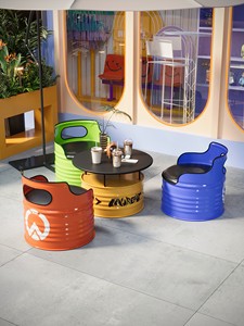 Sofá de Tambor de Petróleo de Estilo Industrial Creativo, Combinación de Mesa y Silla para Cafetería, Tienda de Té con Leche, <span class=keywords><strong>Bar</strong></span> o Cafetería de Celebridades de Internet - Product Image 1
