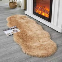 Tapis d'intérieur moderne multifonctionnel en fausse fourrure de mouton, en forme de cœur, fabriqué à la machine, écologique, antidérapant et moelleux