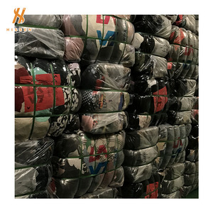 Balle di Vestiti Usati di Marca HISSEN dal Congo, Abiti Vintage per Uomo, Puliti / 90% per Adulti - Product Image 5