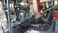 Heli 2.5 tonnes chariot élévateur électrique série CPD25 H4 avec chargeur de batterie