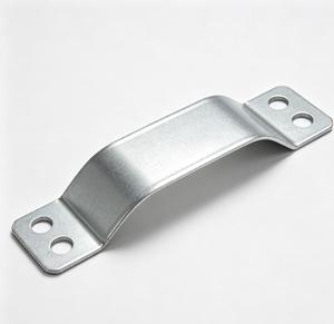 Service de fabrication sur mesure de tôles pour support de fixation de tuyau en acier avec trou pour montage - Product Image 3