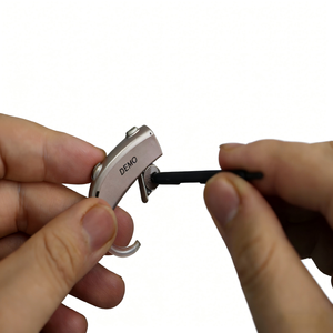 Cepillo de limpieza para audífonos Rehear con bucle de cera e imán, cepillos de limpieza para audífonos BTE, <span class=keywords><strong>ITC</strong></span> o ITE - Product Image 5