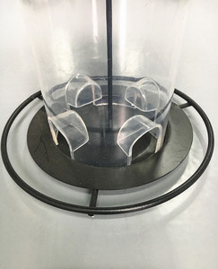 Alimentador de pájaros de Metal colgante automático ecológico con estilo de cuatro puertos de alimentación para patio de jardín al aire libre - Product Image 4