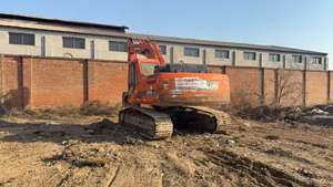 Excavatrice d'occasion haute performance Doosan 225-7 DH225 DH220LC DH225LC-7 22 tonnes, agricole, en stock, avec marteau brise-roche hydraulique - Product Image 4