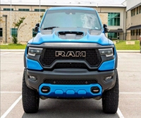 2024 R-a-m 1 5 0 0 T-R-X Turbo V8 Transmission Direction à Gauche Caméra Arrière Intérieur Cuir Émissions Euro IV Puissance 250-300 ch Prix