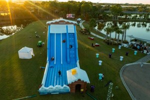 Diversión de <span class=keywords><strong>vacaciones</strong></span> a gran escala: tobogán gigante inflable de Navidad de doble carril con bastones de caramelo, renos y muñecos de nieve - Product Image 6