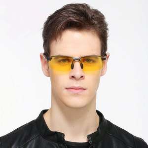 Gafas de Sol Polarizadas para Hombre con Logotipo Personalizado, Gafas de Visión Nocturna con Lentes Amarillas Antideslumbrantes para Conducir de Noche - Product Image 2