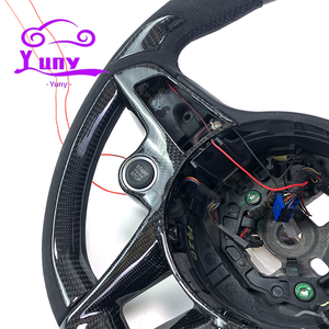 Volant de direction en fibre de carbone personnalisé pour Alfa Romeo Giulia Stelvio 2014-2020, design en fibre de carbone d'origine - Product Image 4
