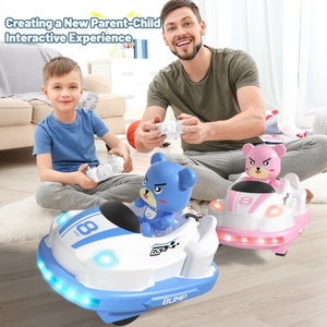 SJY-Q180 Voiture Tamponneuse Télécommandée pour Deux Joueurs avec Fonction de Projection, Lumières, Sons et Pulvérisation de Brume – Jouet RC pour Enfants – Cadeau - Product Image 4