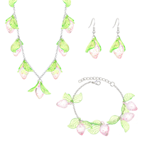 Nueva tendencia acrílico cereza fresa hoja joyería conjunto de tres piezas con perlas de imitación caja cadena collar suéter cadena estilo