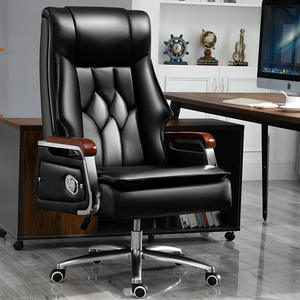 Chaise de bureau de direction en cuir à dossier haut, pivotante, inclinable, ergonomique, avec massage et roulettes - Product Image 3