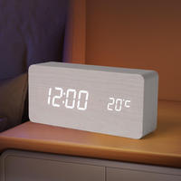 Horloges de bureau numériques en bois avec affichage de la date, 3 alarmes, réglage de la luminosité, calendrier, cadeaux personnalisés pour enfants, logo personnalisé