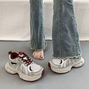 2025 printemps automne nouveau velours chaud sport chaussures de course pour femmes chinois à semelles épaisses papa chaussures Style décontracté - Product Image 5