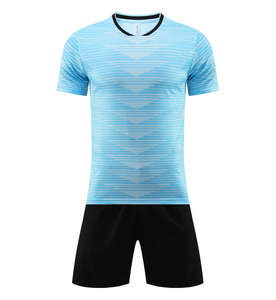 男童足球球衣套装定制修身队服批发数码印花全套足球服 100% 涤纶 - Product Image 2