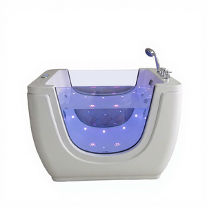 Moderna Bañera de Hidromasaje Acrílica Blanca para Bebés de 1.5m, Diseño Cuadrado Independiente con Grifo Incluido para Uso en Hoteles - Product Image 1