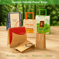 Sacs en papier personnalisés classiques écologiques avec poignées, en papier kraft recyclable, durables et réutilisables pour l'emballage de cadeaux et de produits de détail