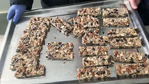 Bar Muesli su piccola scala ex macchina per cereali barrette Granola per la produzione di cereali Granola barretta di arachidi