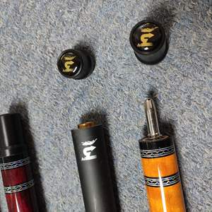 Premium Tacos <span class=keywords><strong>De</strong></span> Billar hecho a mano 1/<span class=keywords><strong>2</strong></span> articulado Cue eje <span class=keywords><strong>de</strong></span> fibra <span class=keywords><strong>de</strong></span> carbono 12,5-13mm punta 58 pulgadas billar Pool Cue Stick para la venta - Product Image 5