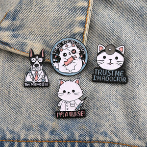 Simpatici spille per gatti con smalto per gatti giocattoli medici personalizzati in metallo smalto accessori per cani all'ingrosso spilla per infermiere - Product Image 5