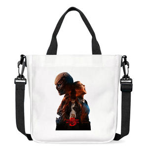 Hot Stranger Things Season 5 Peripheral Fashion Schultertasche, multifunktionale, tragbare Pendler-Umhängetasche für Damen - Product Image 6