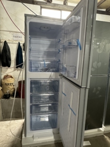 China Factory Manual Defrost Double Temperature Two Doors Silver Color 270L 12/24V Stainless Steel <b>Fridge</b> for Household Use Kit - Product Image 2