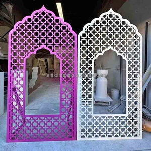 Panneaux d'arche décoratifs en métal découpé au laser de style marocain pour toile de fond de mariage, scène de Mehndi et Sangeet indiens, et événements de mariage musulmans - Product Image 2