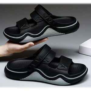 Nueva Tendencia de Moda, Sandalias de Verano Ligeras e Impermeables de Doble Uso con Suela Gruesa para Hombre Joven, Antideslizantes y Resistentes al Desgaste para Exteriores - Product Image 2