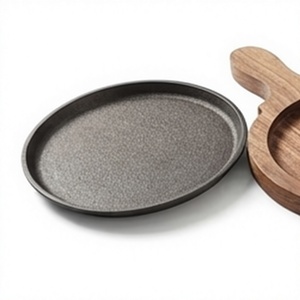 Plat chauffant en métal noir de qualité supérieure, style restaurant, pour servir les steaks, les plats grillés au barbecue et présenter les aliments chauds. - Product Image 4