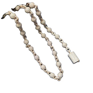 Cadena Cubana de Alta Calidad, Estilo Urbano, con Moissanita, para Uso Unisex, Disponible a Precio de Exportación - Product Image 3