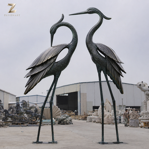 Statues de cigognes en bronze grandeur nature, sculptures d'oiseaux en métal pour l'extérieur, paire pour villa, jardin, étang, hôtel, complexe hôtelier et projets paysagers - Product Image 2