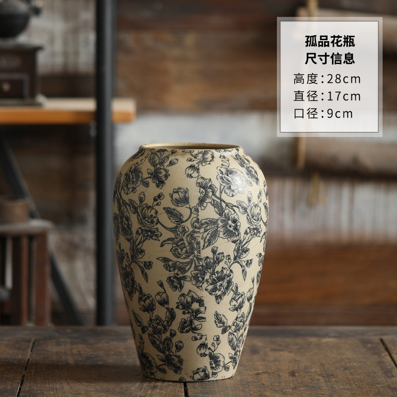 Solitary vase 12