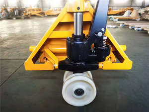 Chariot élévateur <span class=keywords><strong>manuel</strong></span> hydraulique à roues en PU/caoutchouc/nylon 2500 kg 3000 kg avec un bon prix à la vente - Product Image 4