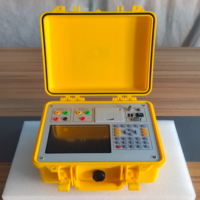 Testeur de rapport de transfert pour transformateur avec fonction de calcul de l'erreur TTR en position de tirage