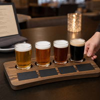 Plateau de dégustation de bières artisanales professionnel noir haut de gamme avec 4 emplacements et étiquettes effaçables pour bars et restaurants