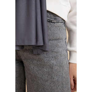 Bufanda de algodón para mujer, color antracita, larga, ligera, tradicional, tipo chal. - Product Image 1