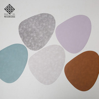 Tapis de table personnalisé en vinyle grain d'éléphant en cuir de forme irrégulière set de table à manger lavable de luxe pour restaurant