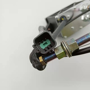 247-5232 151-9354 151-9325 330B <b>Stepper</b> Motor 1519325 247 5232 Accel Actuator E330B Throttle Motor 1519354 1519325 2475232 - Product Image 4