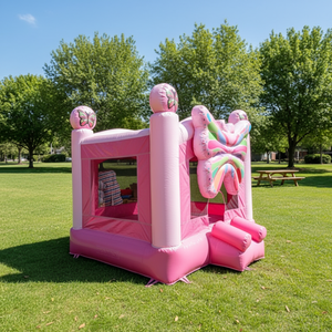 Château gonflable rose en forme de papillon pour enfants, avec murs en filet sécurisés, idéal pour les fêtes en plein air dans le jardin. - Product Image 4