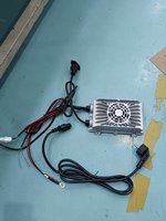 Chargeur rapide 800W 24V10A Chargeur intelligent pour chariot élévateur électrique de voiture Batterie au plomb-acide LiFePO4 au lithium 300A2410